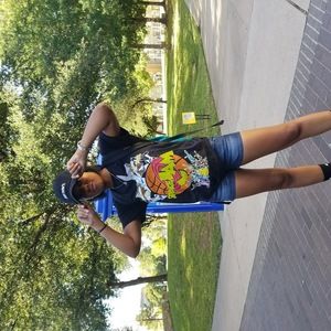 Meet your Posher, Tisha